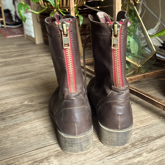 Combat Boot - Brown - Steve Madden - Size 8M - Picture 3 of 7